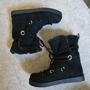Like New! Guess Gwarina Larya Black Faux Fur Winter Lace Up Boots Or Roll Down